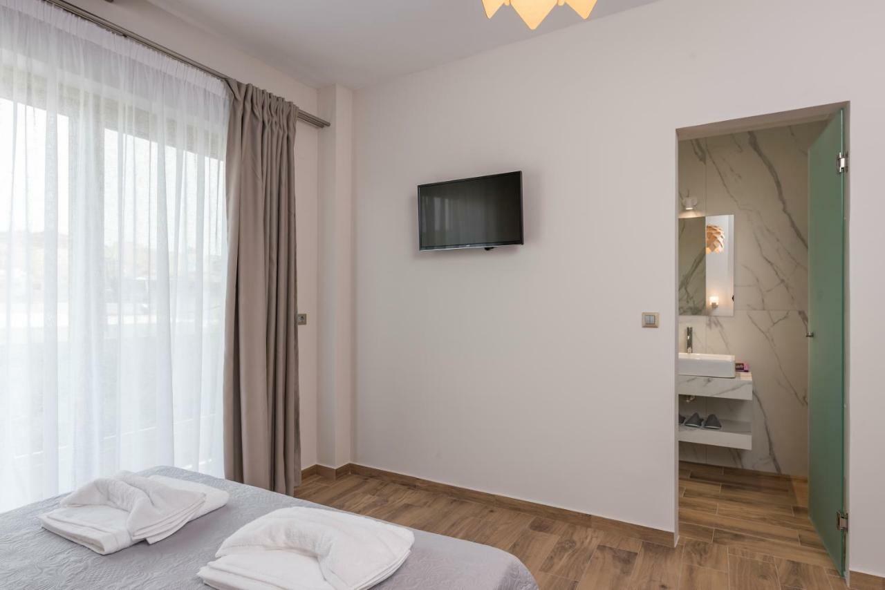 Aequor Luxury Rooms & Apartments Kato Daratso Dış mekan fotoğraf